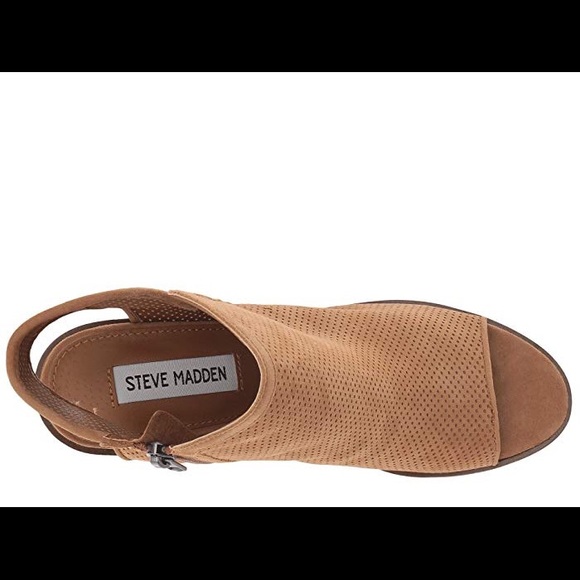 STEVE MADDEN MAXINE PERFORATED CHUNKY HEEL BOOTIE - Picture 5 of 5